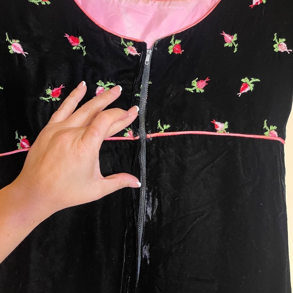 Puff Sleeve Black Velvet Elegant Black Floral Maxi Dress Bridgerton - Picture 5 of 14